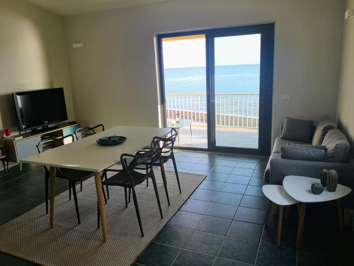 Casa Con Terrazza Fronte Mare Villa ซานตาลูเชีย ภายนอก รูปภาพ